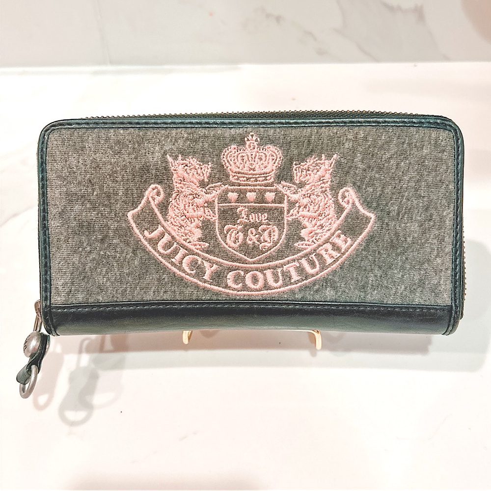 Y2K Juicy Couture Gray Pink Velour Scottish Dog Embroidered Wallet Bag Coin